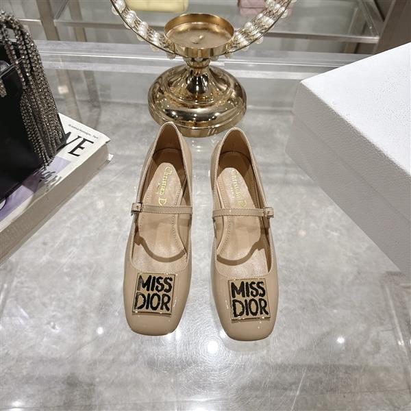 20251127171539957 270